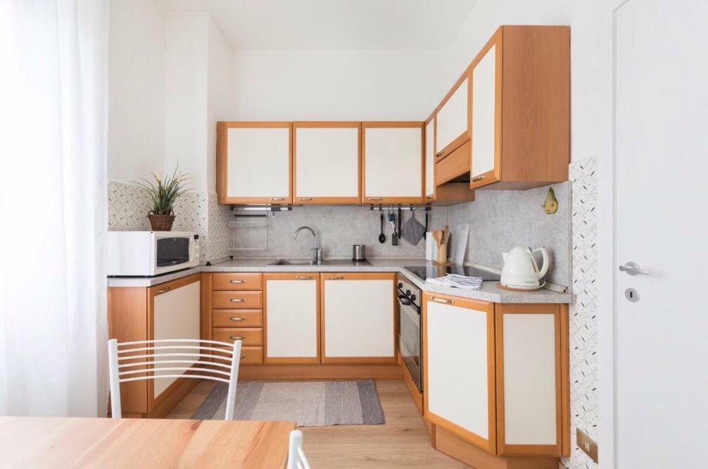 Lovely, Charming And Quiet Apartment In The Centre Air Conditioned And Free Private Garage Como Eksteriør bilde